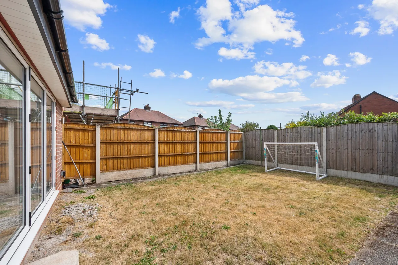 Hallows Avenue, Warrington, WA2 8EE, photo 29