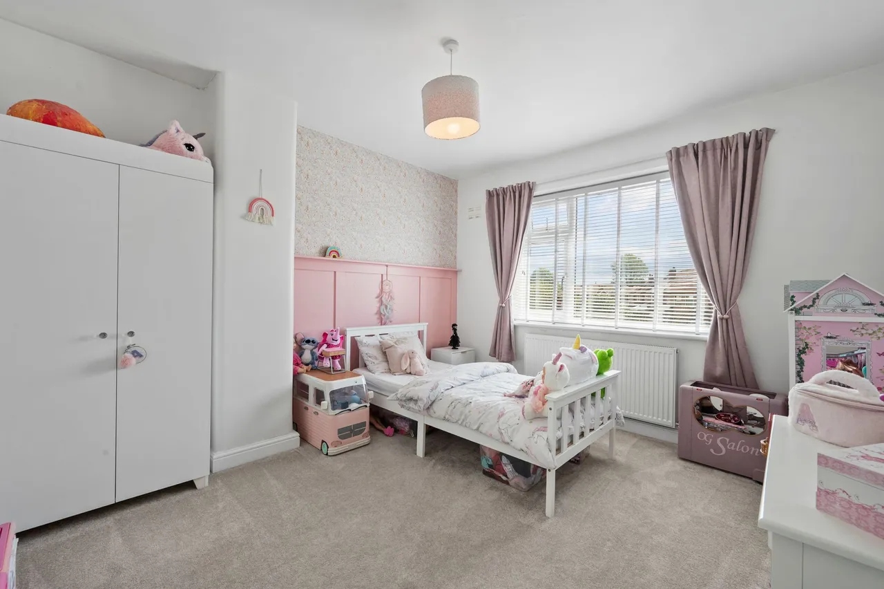 Hallows Avenue, Warrington, WA2 8EE, photo 6