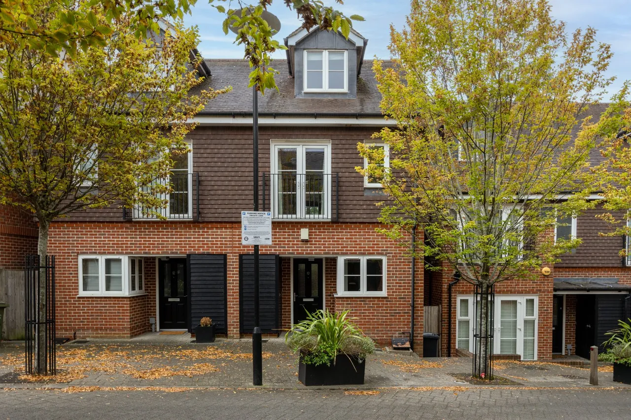 3 bed house for sale, Uplands Road, Guildford, GU1