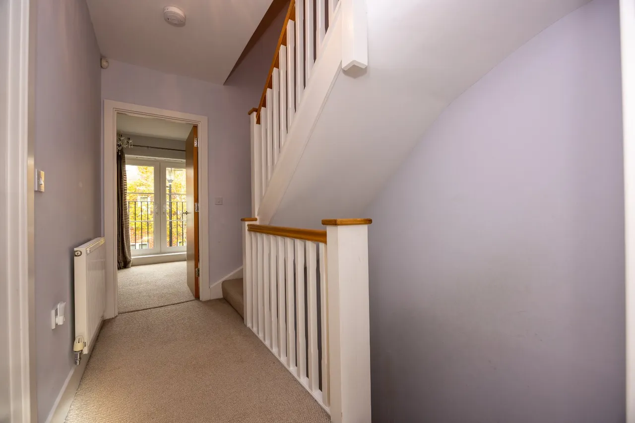 Uplands Road, Guildford, GU1, photo 17