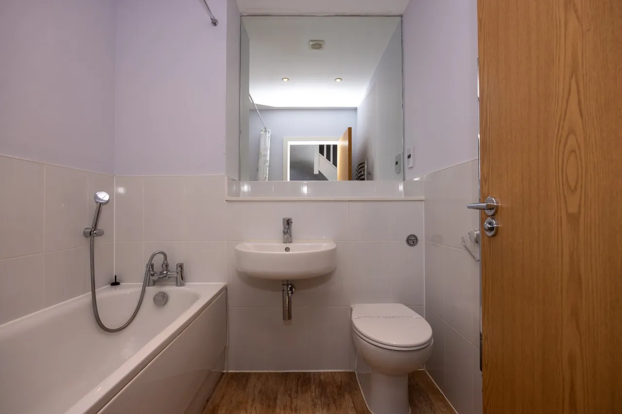 Uplands Road, Guildford, GU1, photo 11