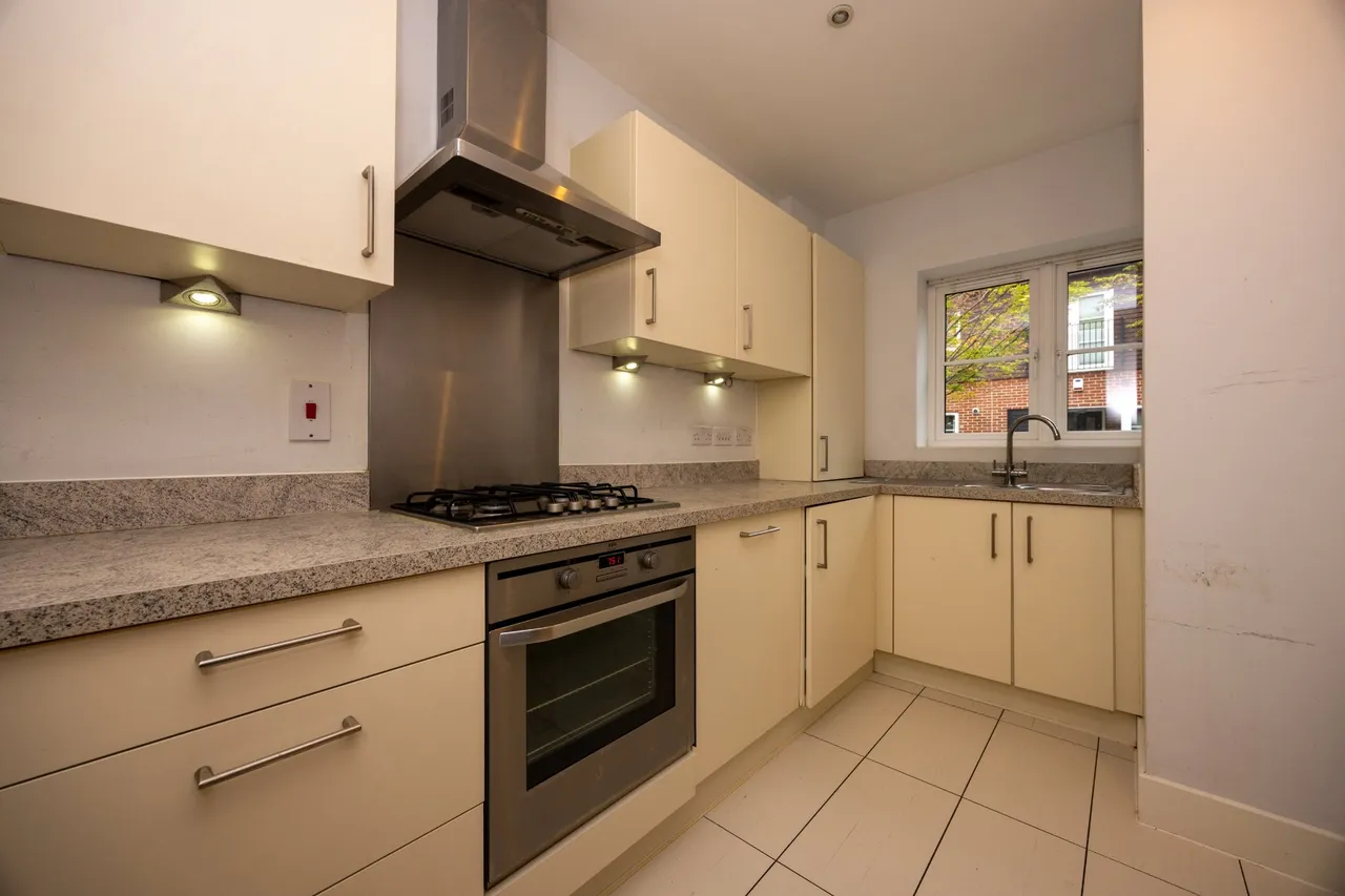 Uplands Road, Guildford, GU1, photo 19