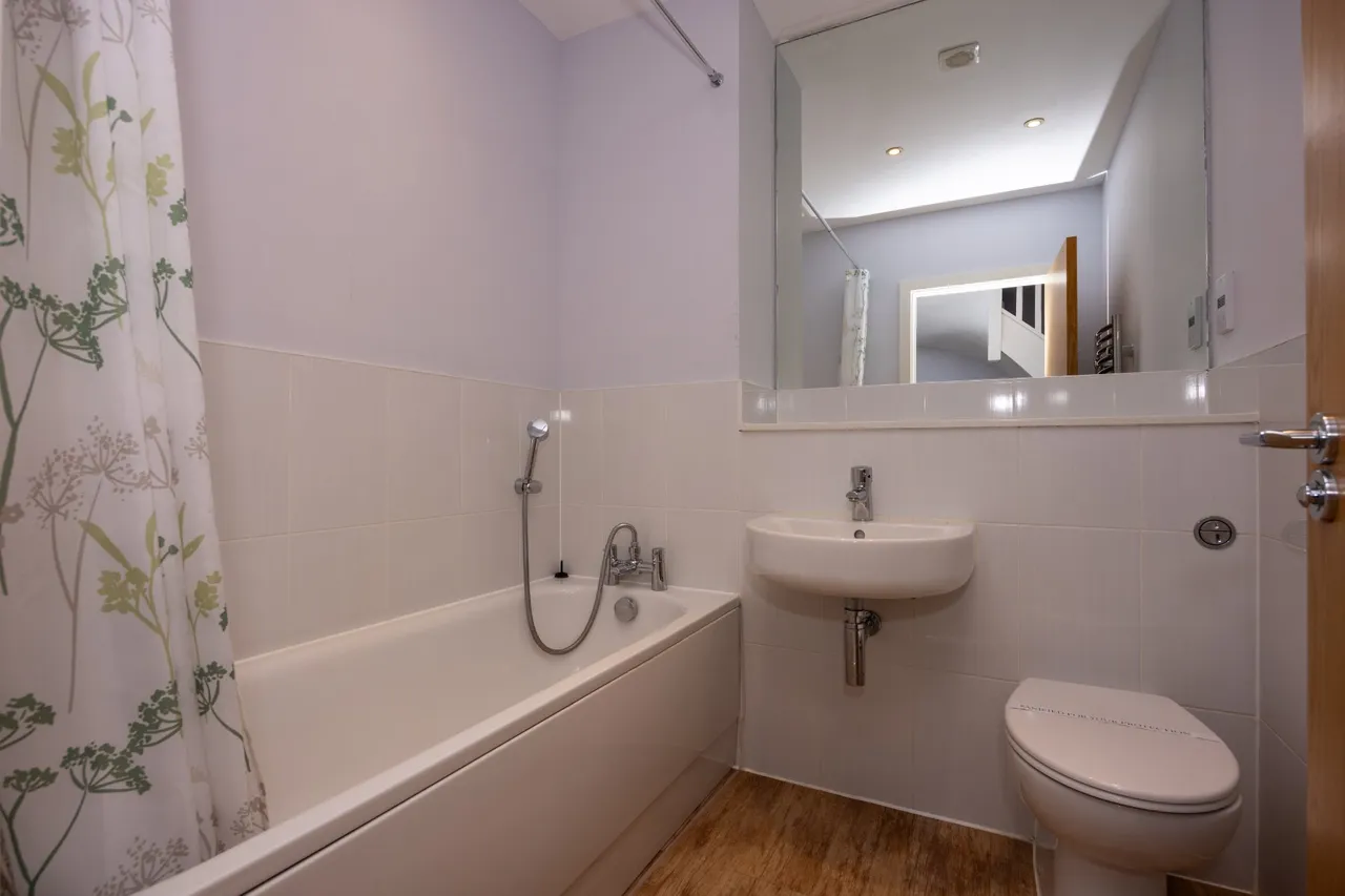 Uplands Road, Guildford, GU1, photo 12