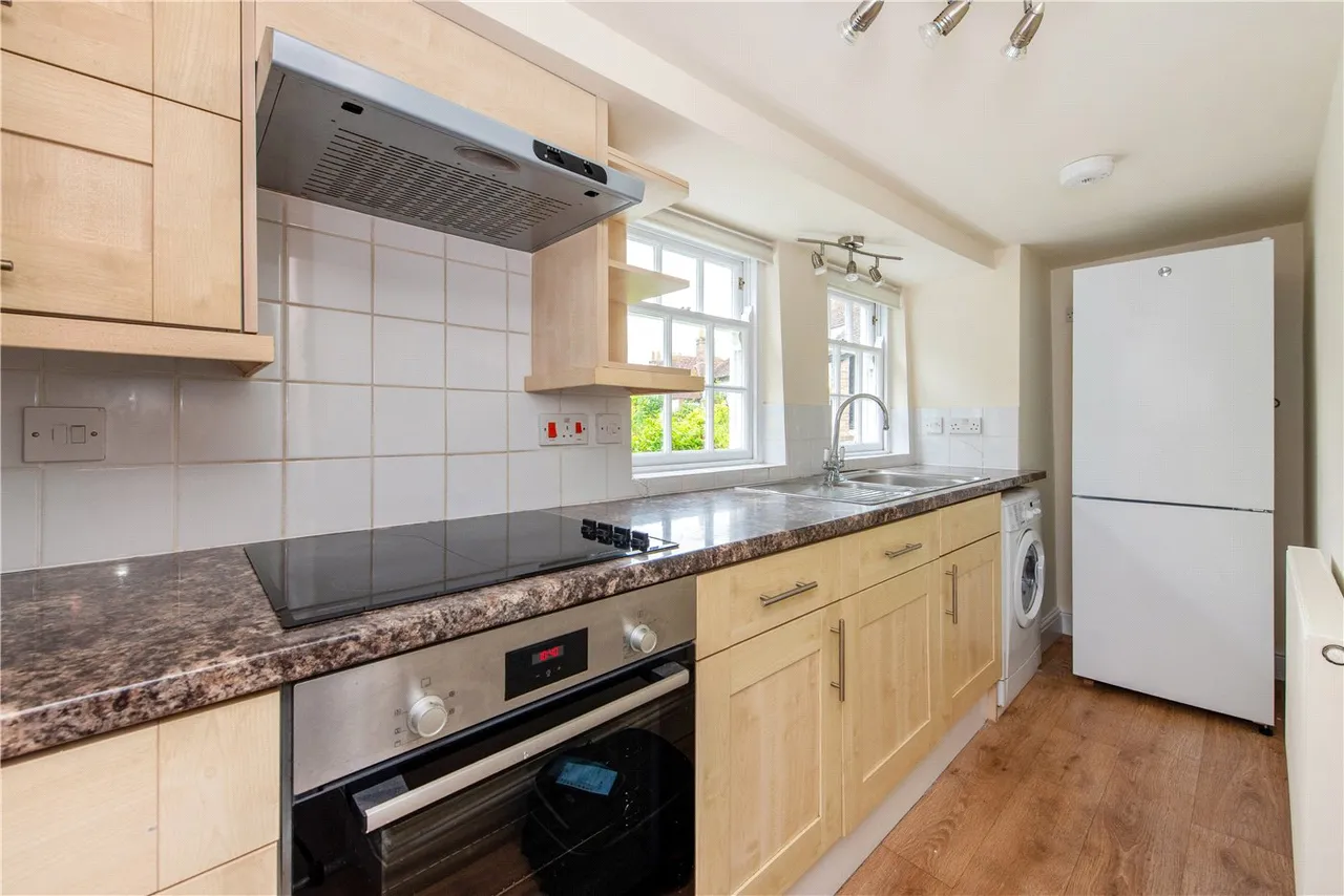 Sheep Street, Petersfield, Hampshire, GU32, photo 2