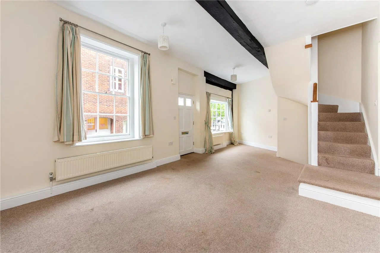 Sheep Street, Petersfield, Hampshire, GU32, photo 3
