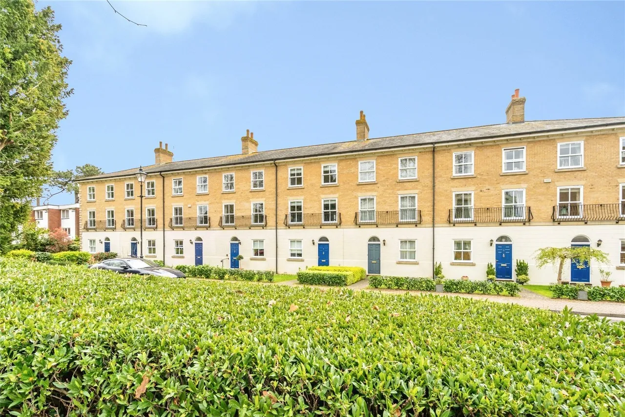 3 bed house for sale, King George Gardens, Chichester, PO19