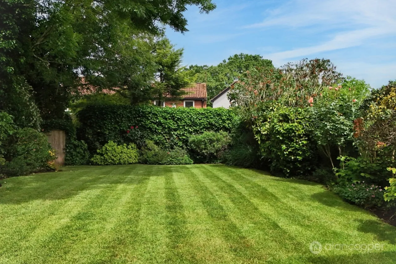 Sherbourne Avenue, Stockingford, CV10, photo 2