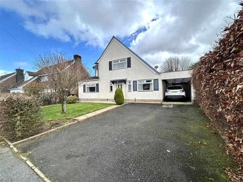 3 bed house for sale — Errwood Avenue, Buxton, Derbyshire, SK17