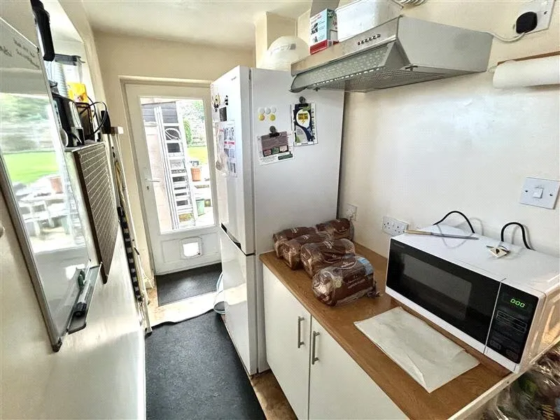 Errwood Avenue, Buxton, Derbyshire, SK17, photo 13