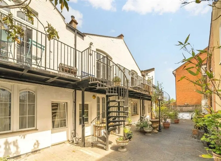 2 bed house for sale — Ashfield Yard, Whitechapel, E1