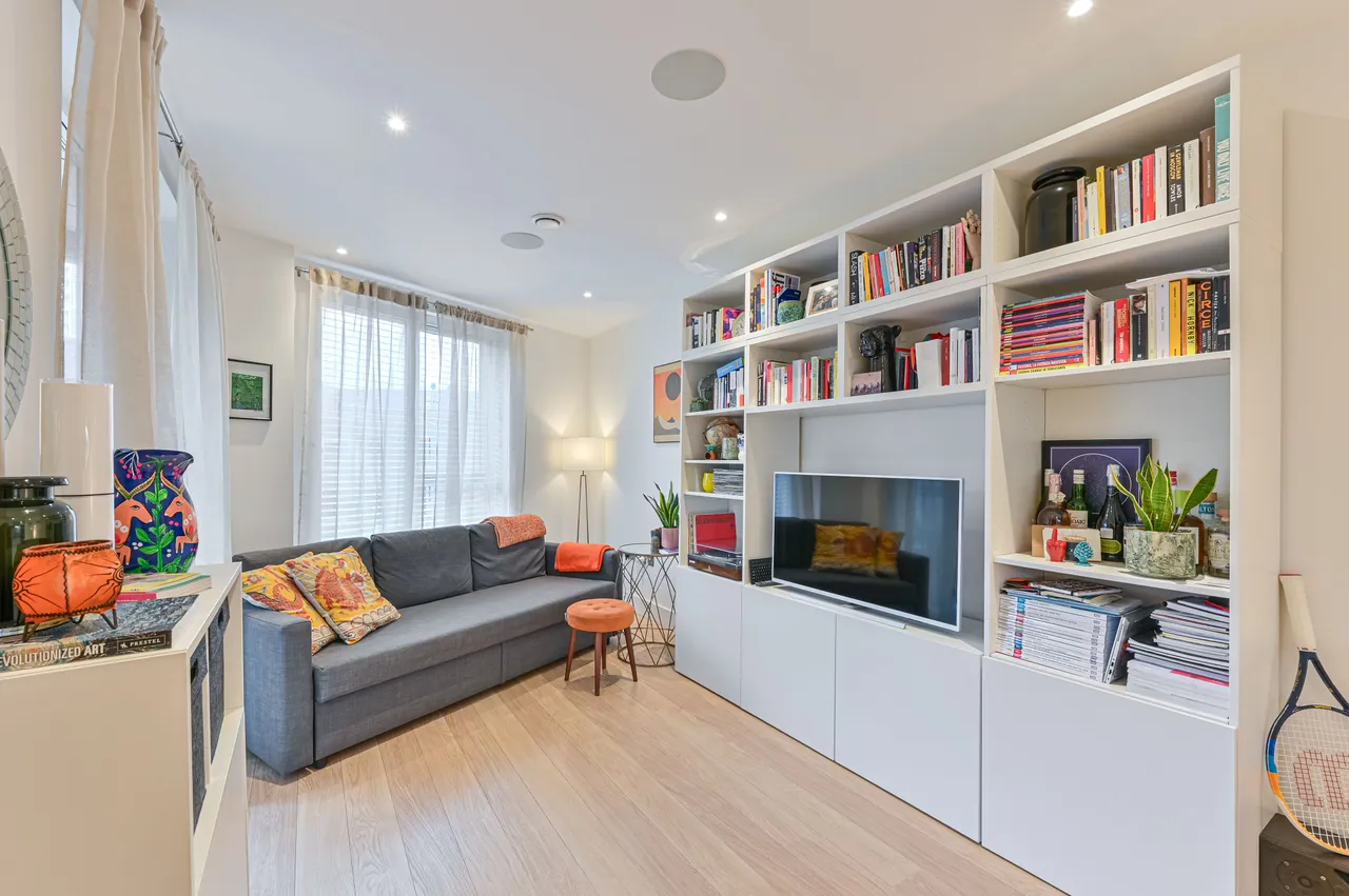 Flat 10, 4 Stockwell Park Walk, London, photo 2