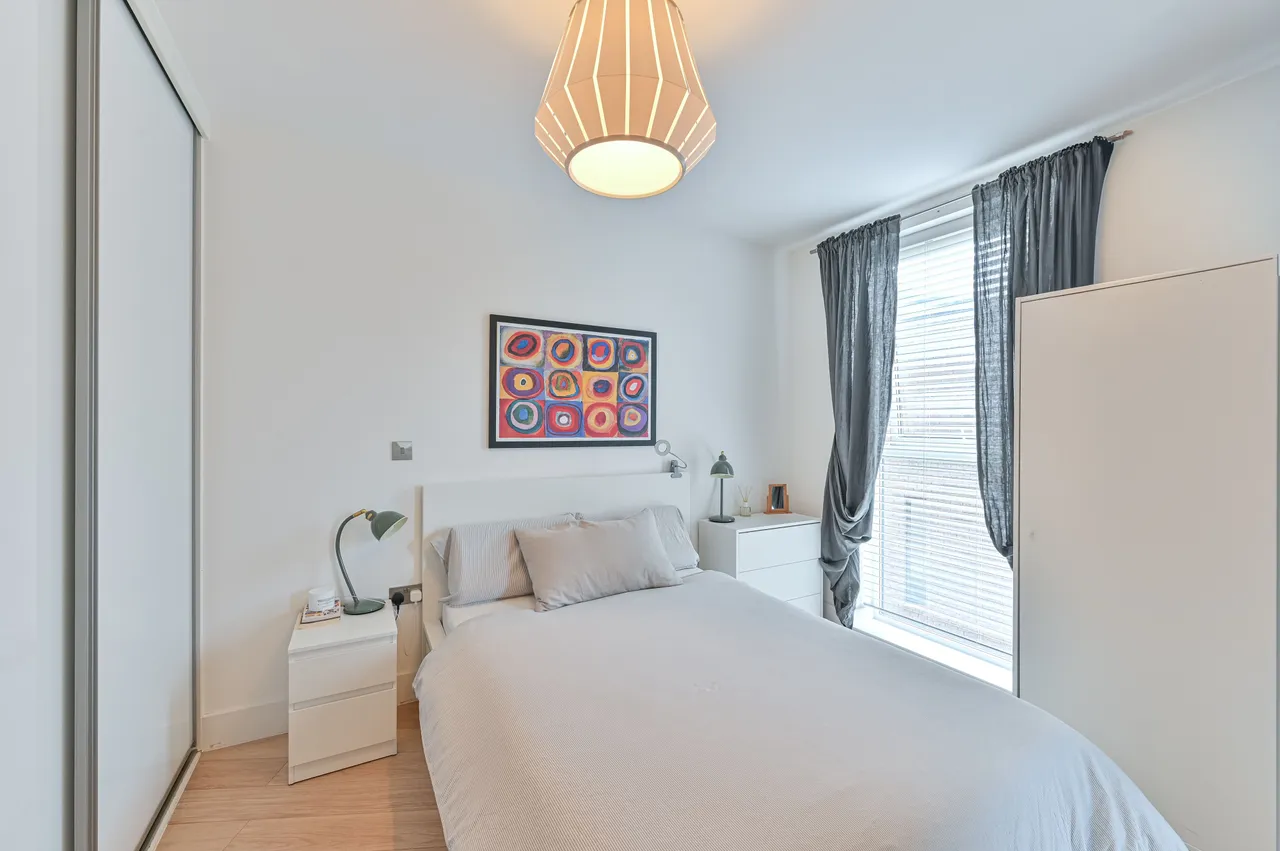 Flat 10, 4 Stockwell Park Walk, London, photo 3
