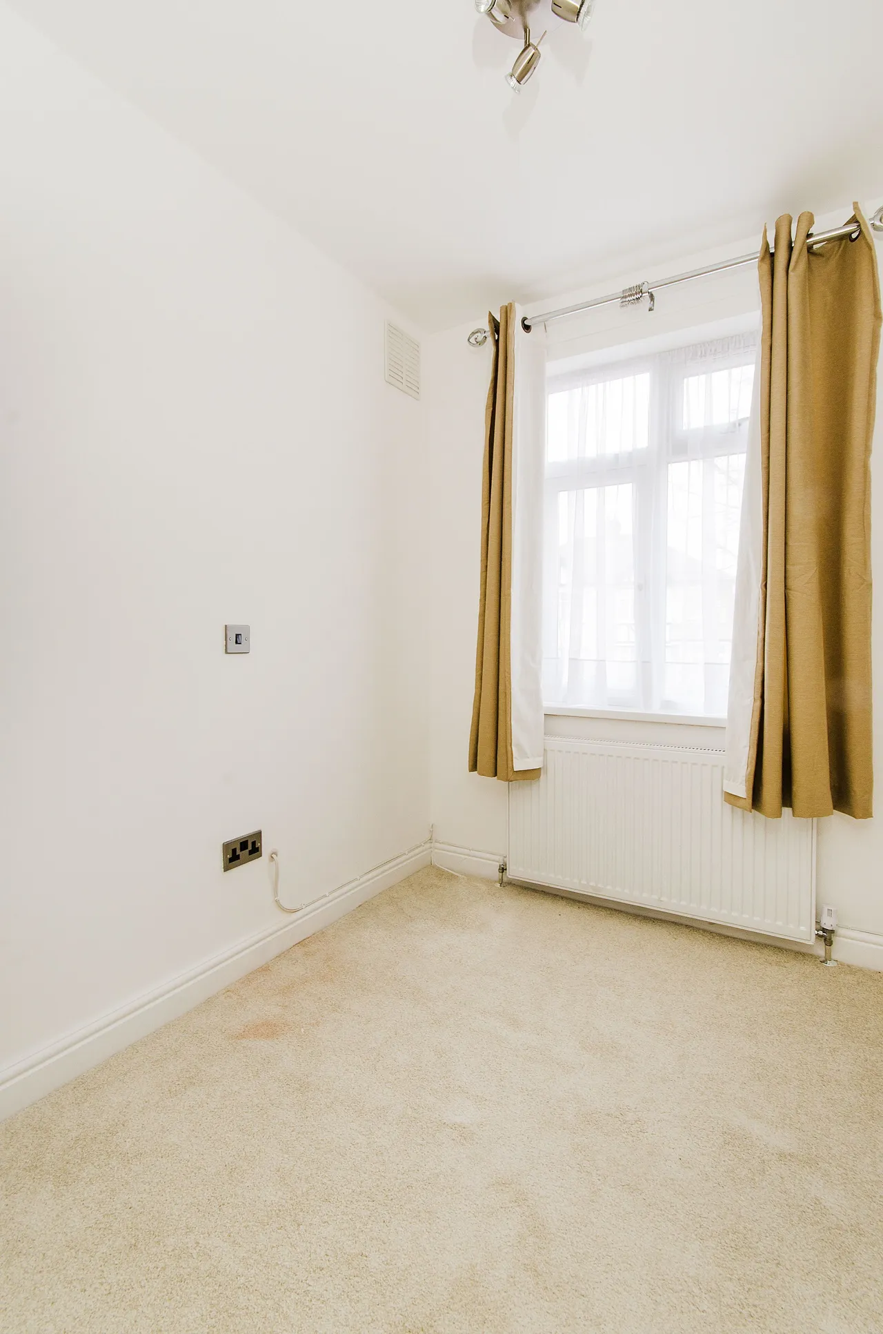 Harrow, HA2, photo 6