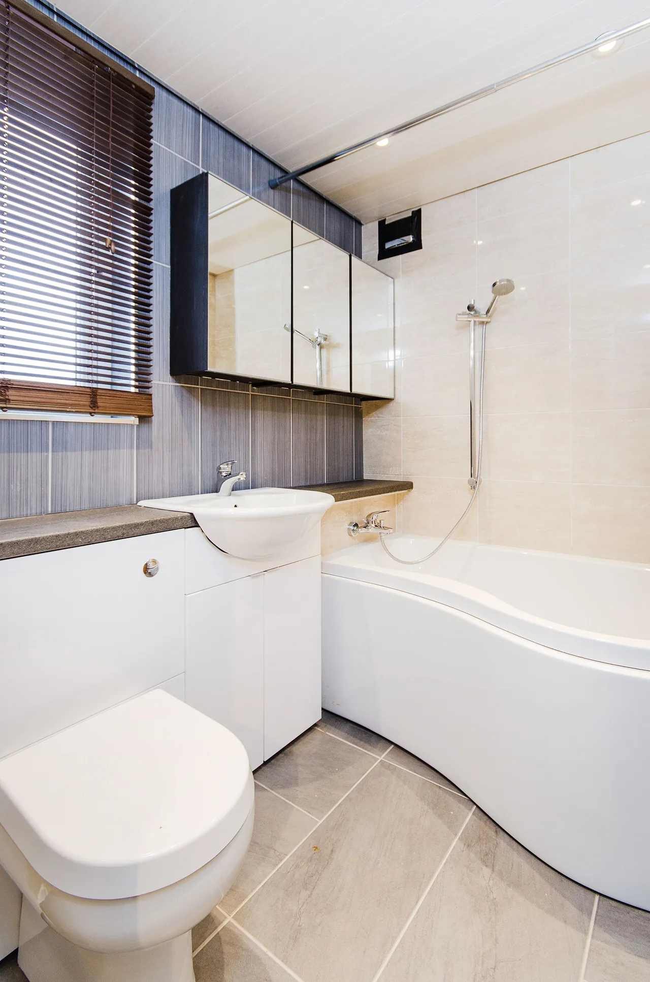 Harrow, HA2, photo 9