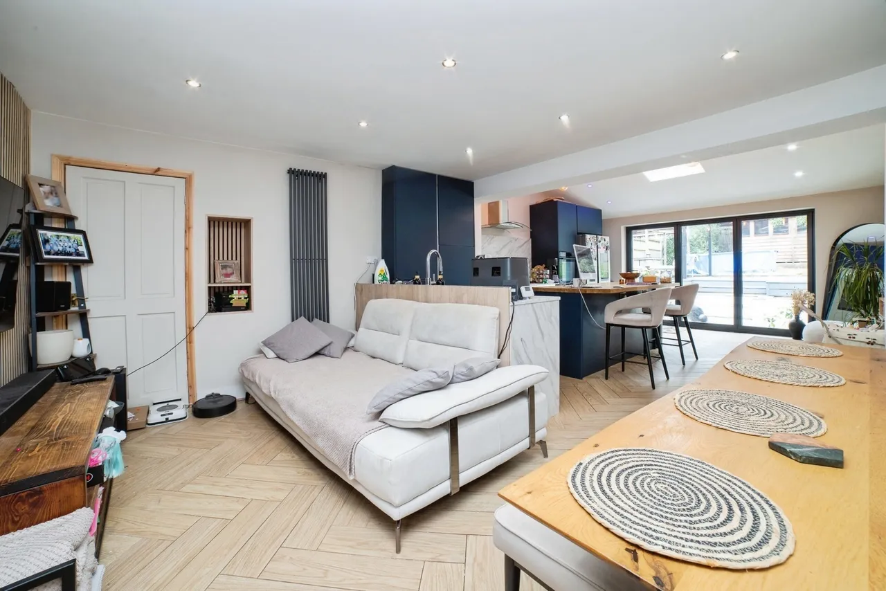Curzon Close, Rainworth, Mansfield, Nottinghamshire, NG21, photo 3