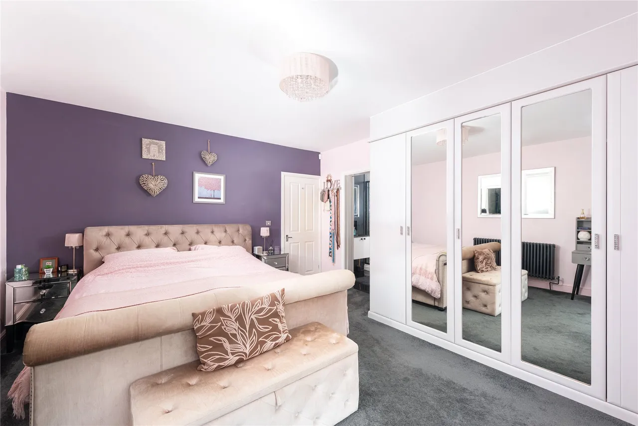Theydon Avenue, Woburn Sands, MK17, photo 9
