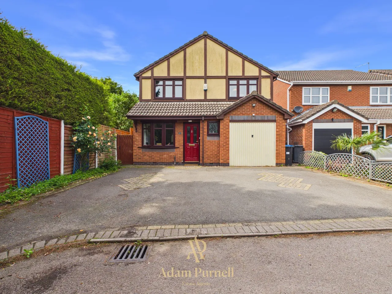 4 bed house for sale, Damson Court, Hinckley, LE10
