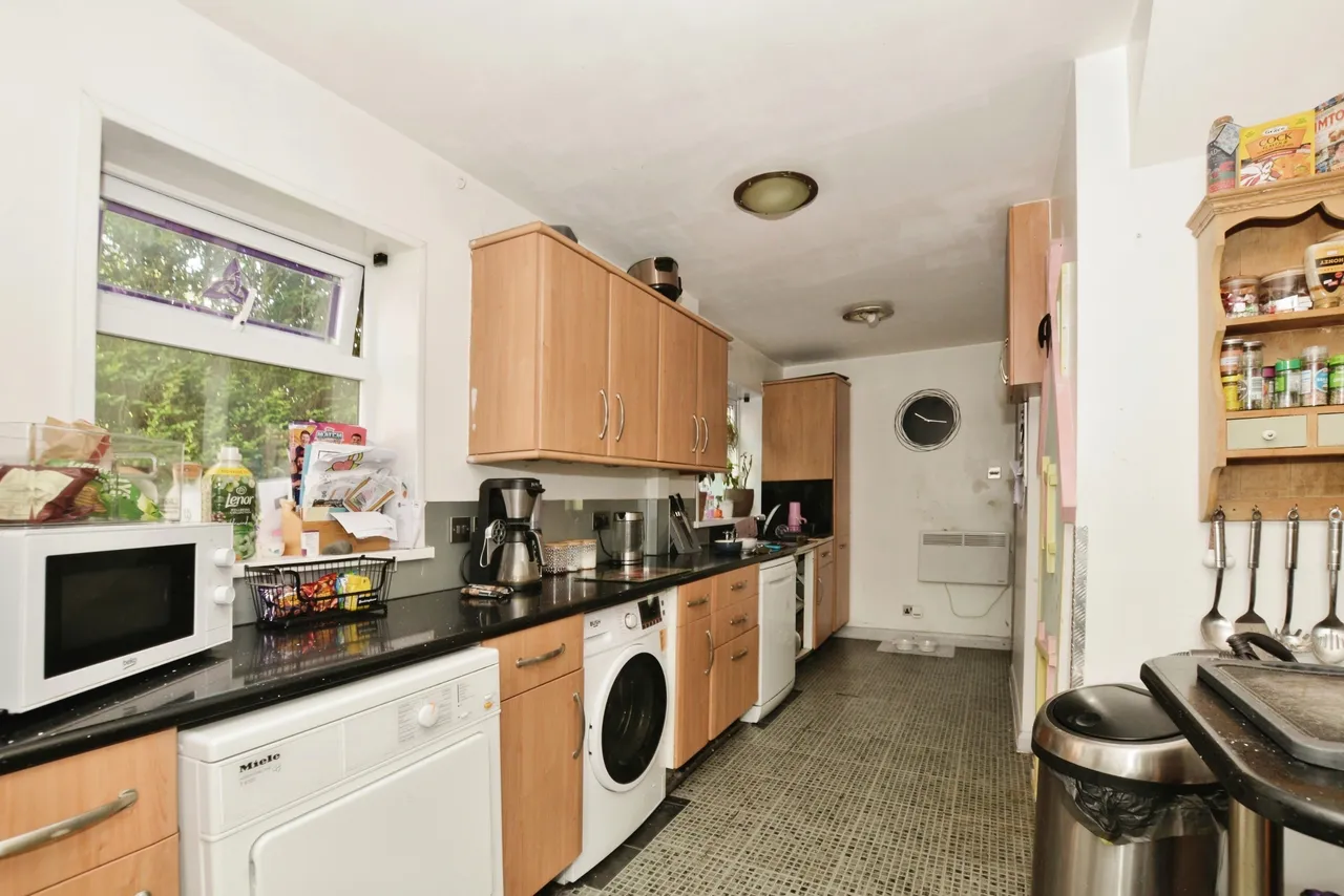 George Gurr Crescent, Folkestone, Kent, CT19, photo 5