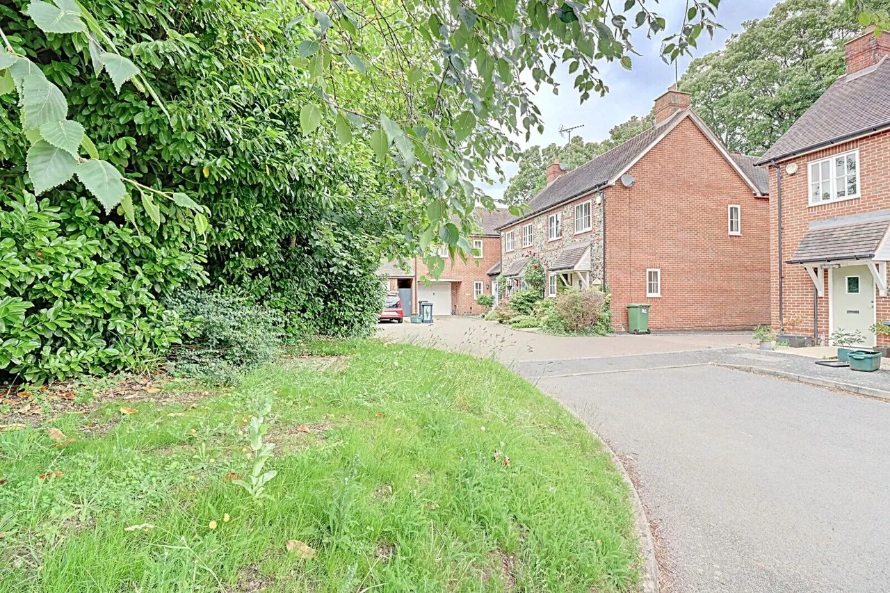 3 bed house for sale, Lowlands Crescent, High Wycombe, HP15