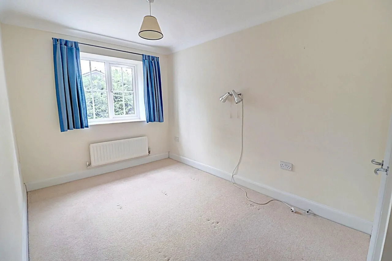 Lowlands Crescent, High Wycombe, HP15, photo 10