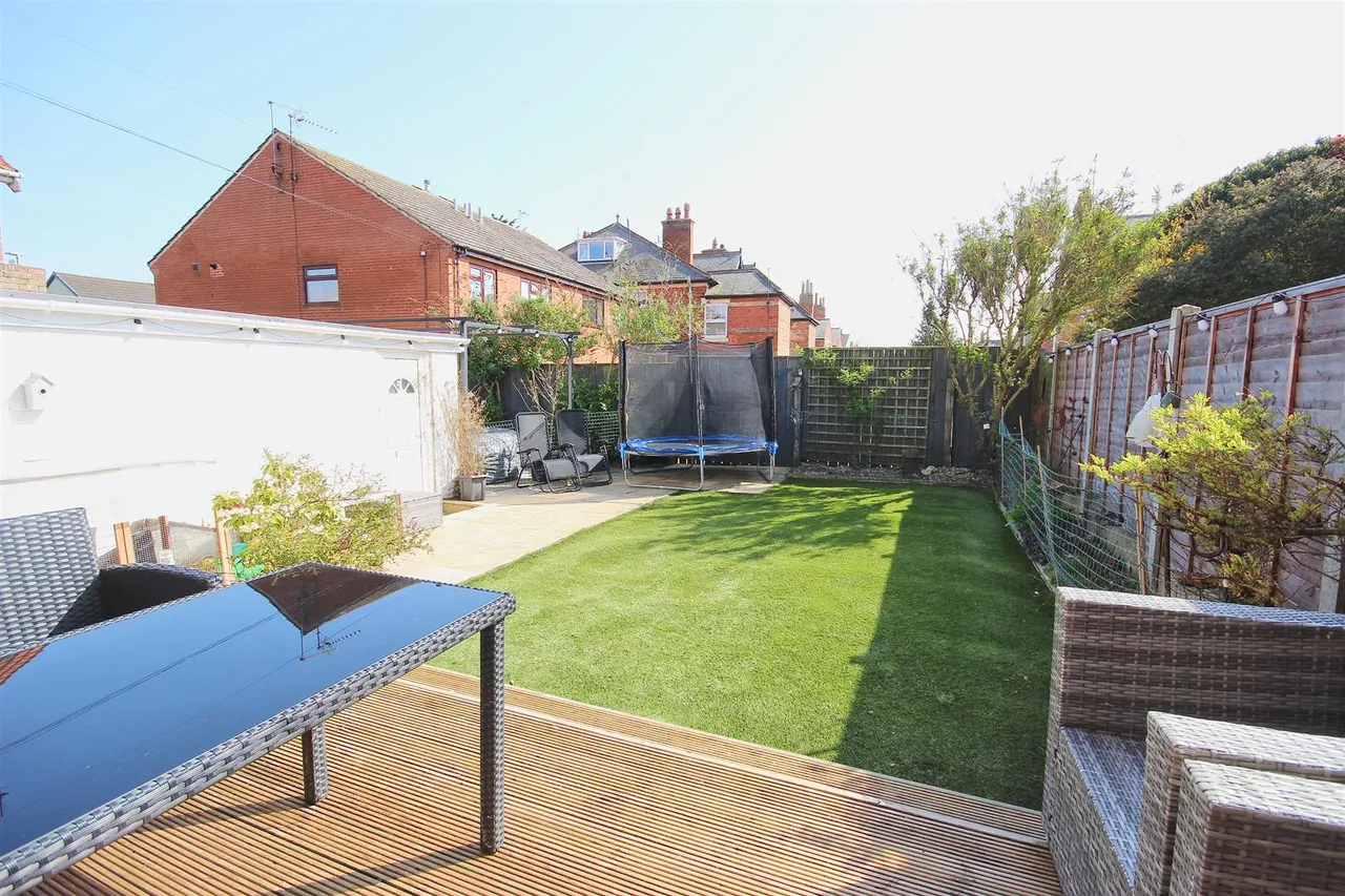 Carlton Avenue, Hornsea, photo 20