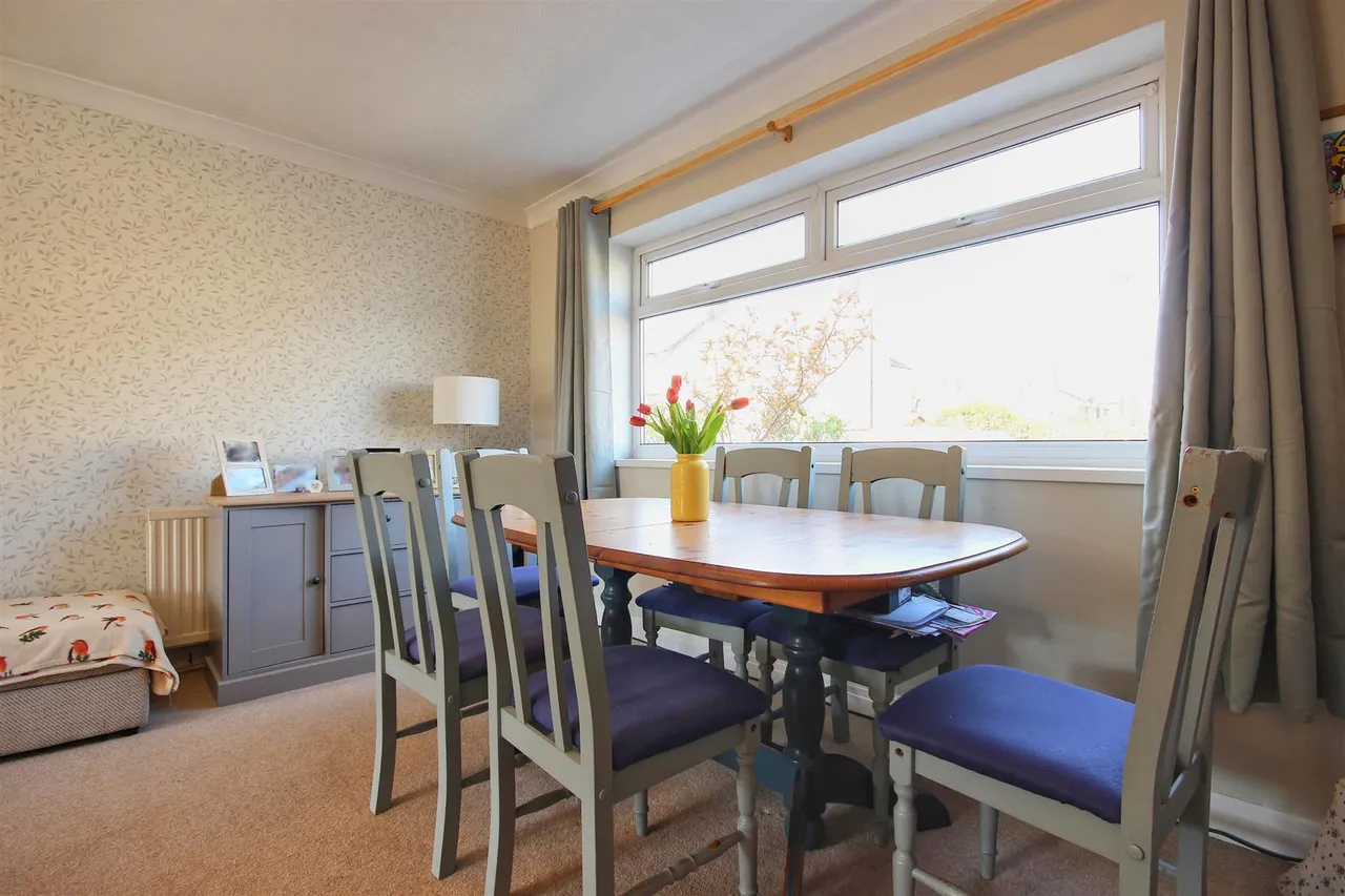 Carlton Avenue, Hornsea, photo 5