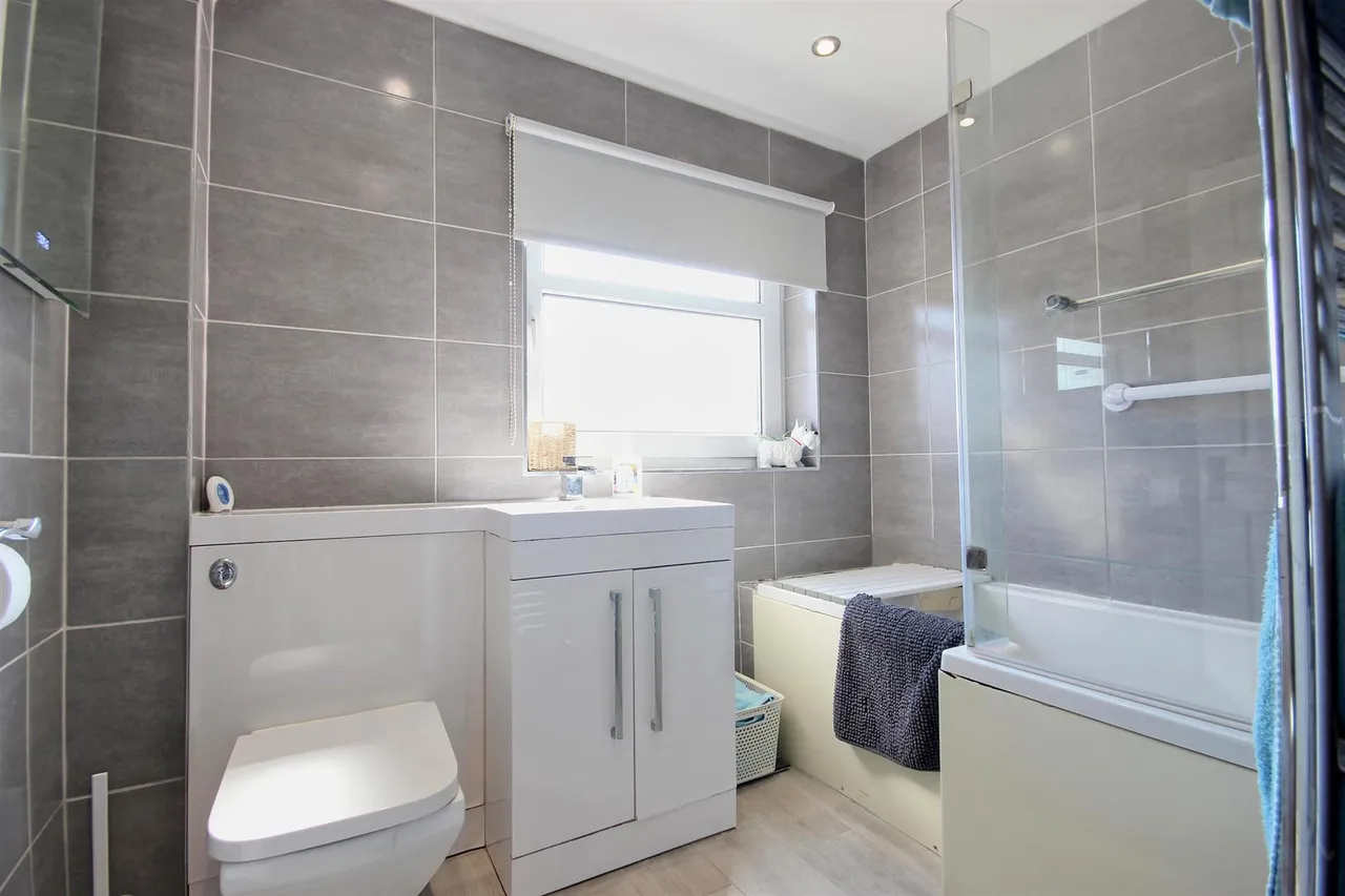 Carlton Avenue, Hornsea, photo 10