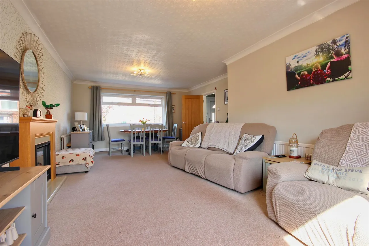 Carlton Avenue, Hornsea, photo 3