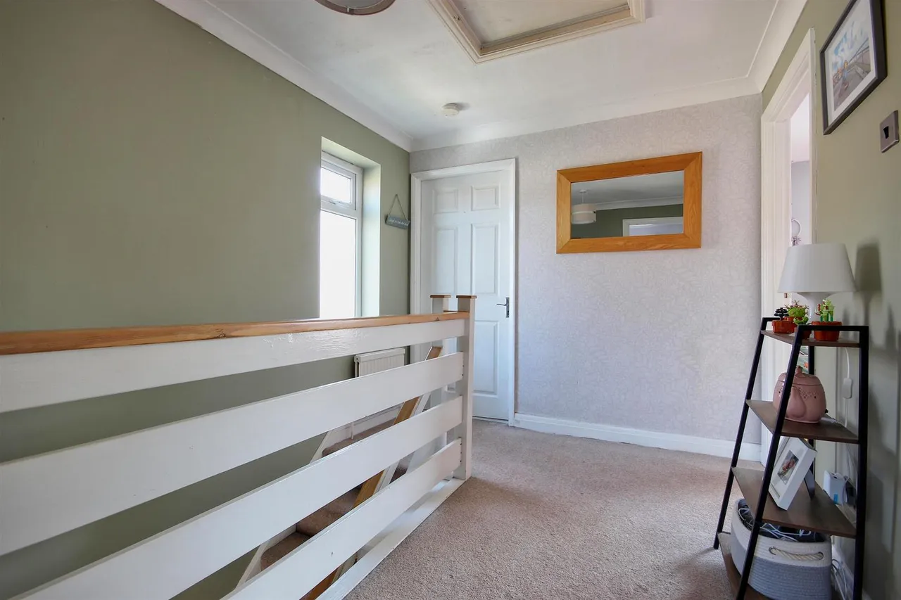 Carlton Avenue, Hornsea, photo 14