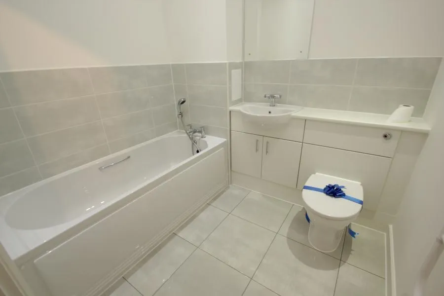 Guildford Road, Woking, GU22, photo 7