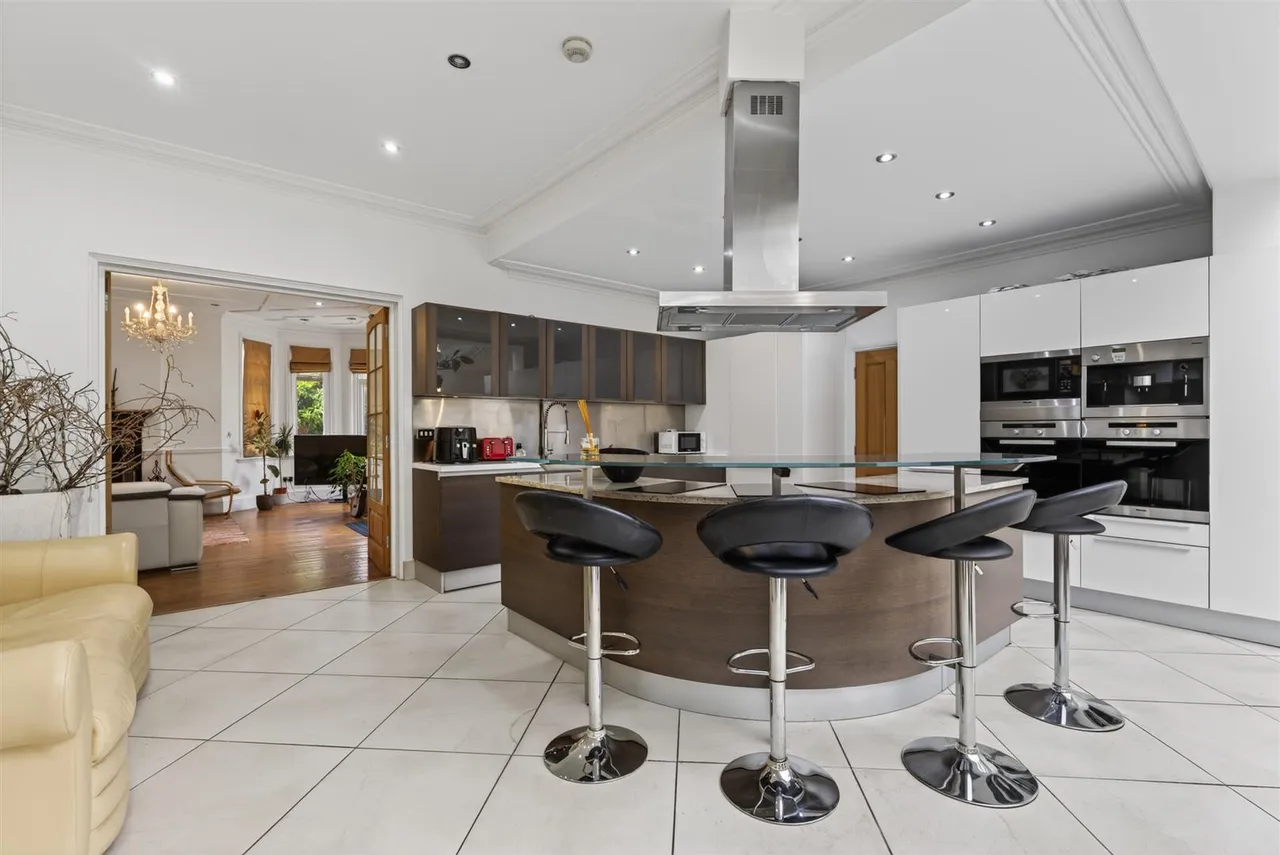 Garden Road, Bromley, photo 11