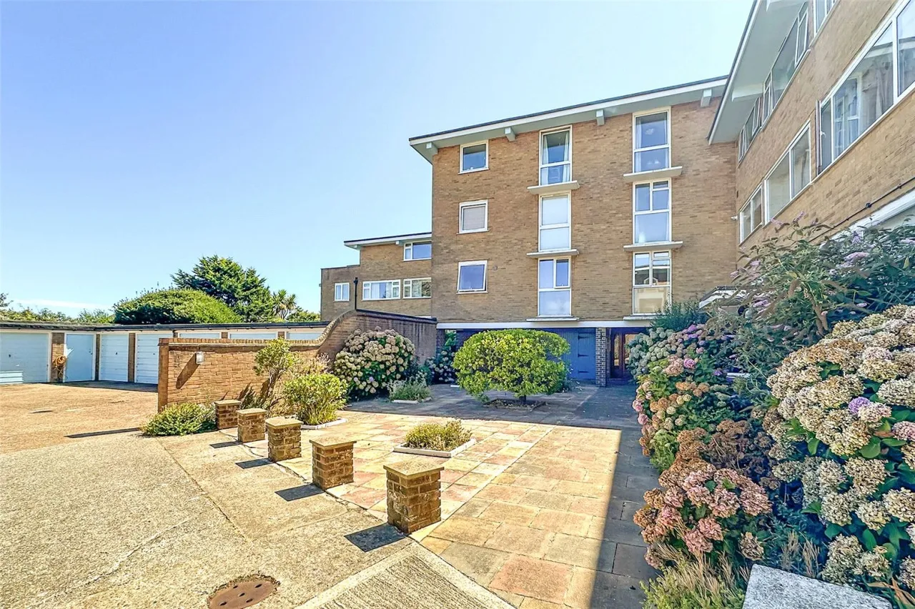 Dolphin Way, Rustington, BN16, photo 11
