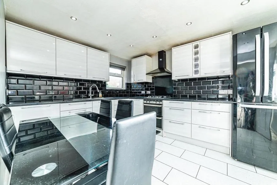Sycamore Way, Basingstoke, RG23, photo 5