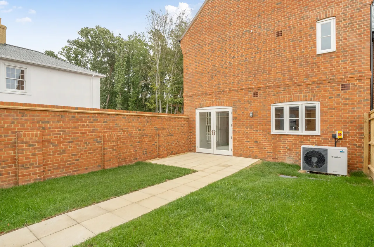 Hoe Lane, North Baddesley, SO52, photo 19