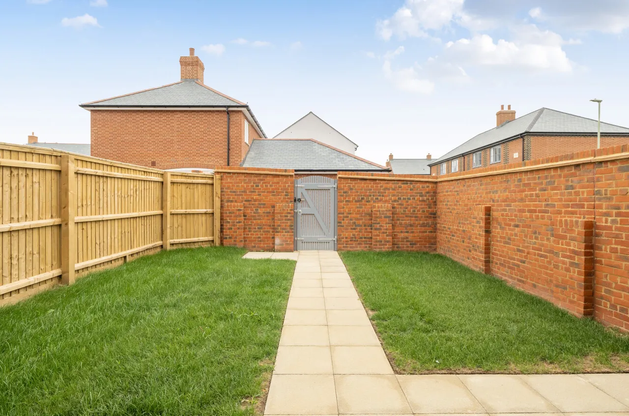 Hoe Lane, North Baddesley, SO52, photo 18