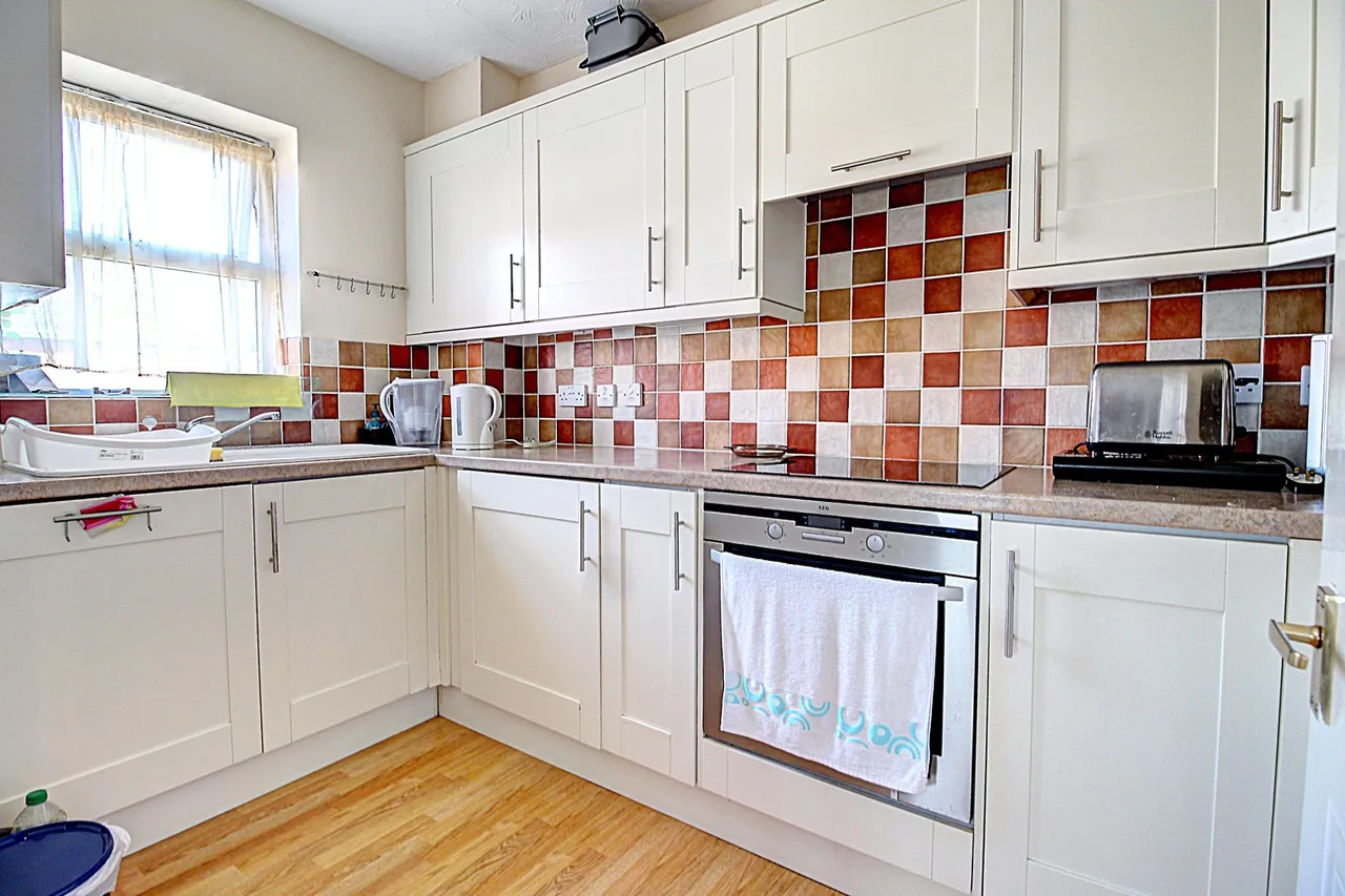 Norn Hill, Basingstoke, RG21, photo 3