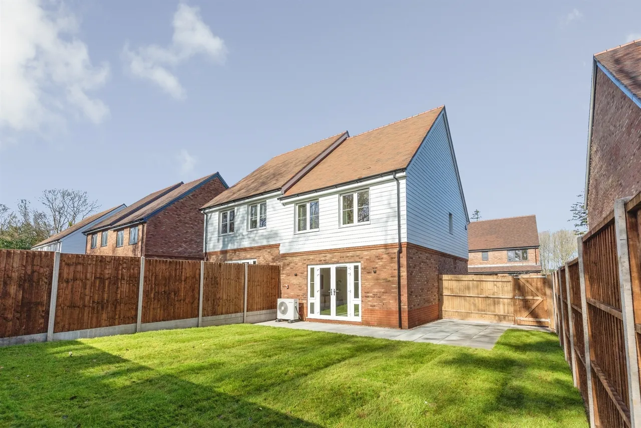 North Trade Road, Battle, TN33, photo 10