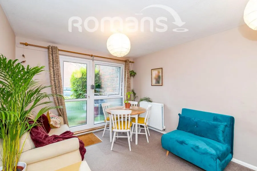Elder Close, Winchester, SO22, photo 5