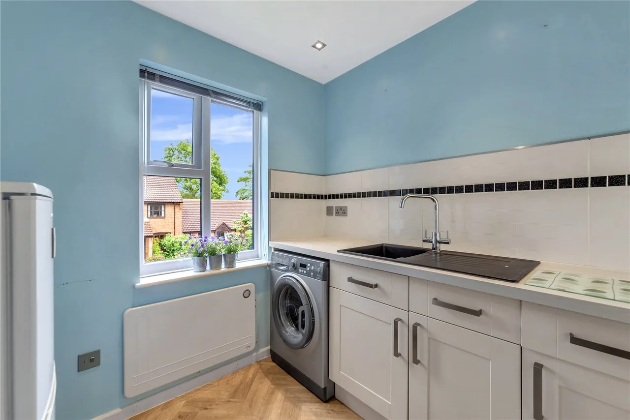 Willow Tree Drive, Barnt Green, Birmingham, Worcestershire, B45 8PB, photo 3