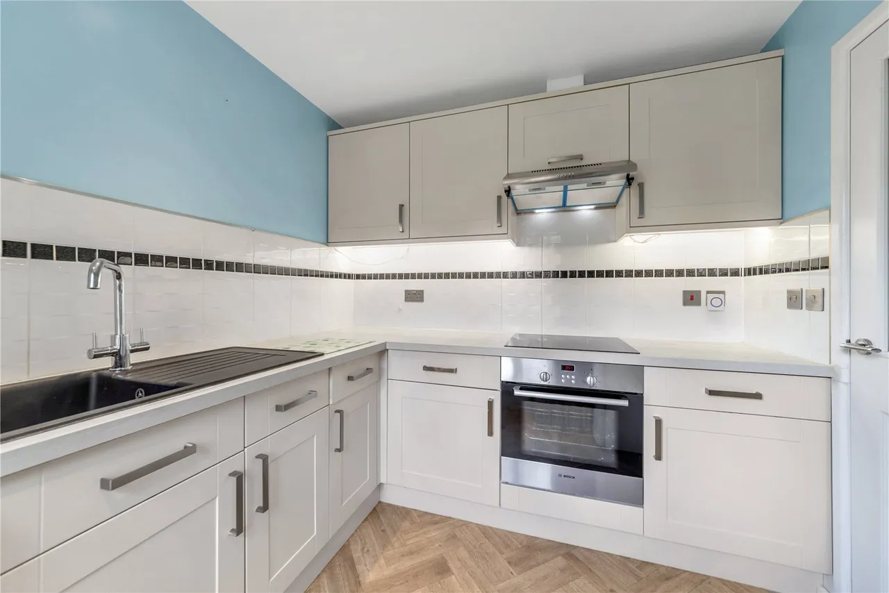 Willow Tree Drive, Barnt Green, Birmingham, Worcestershire, B45 8PB, photo 2