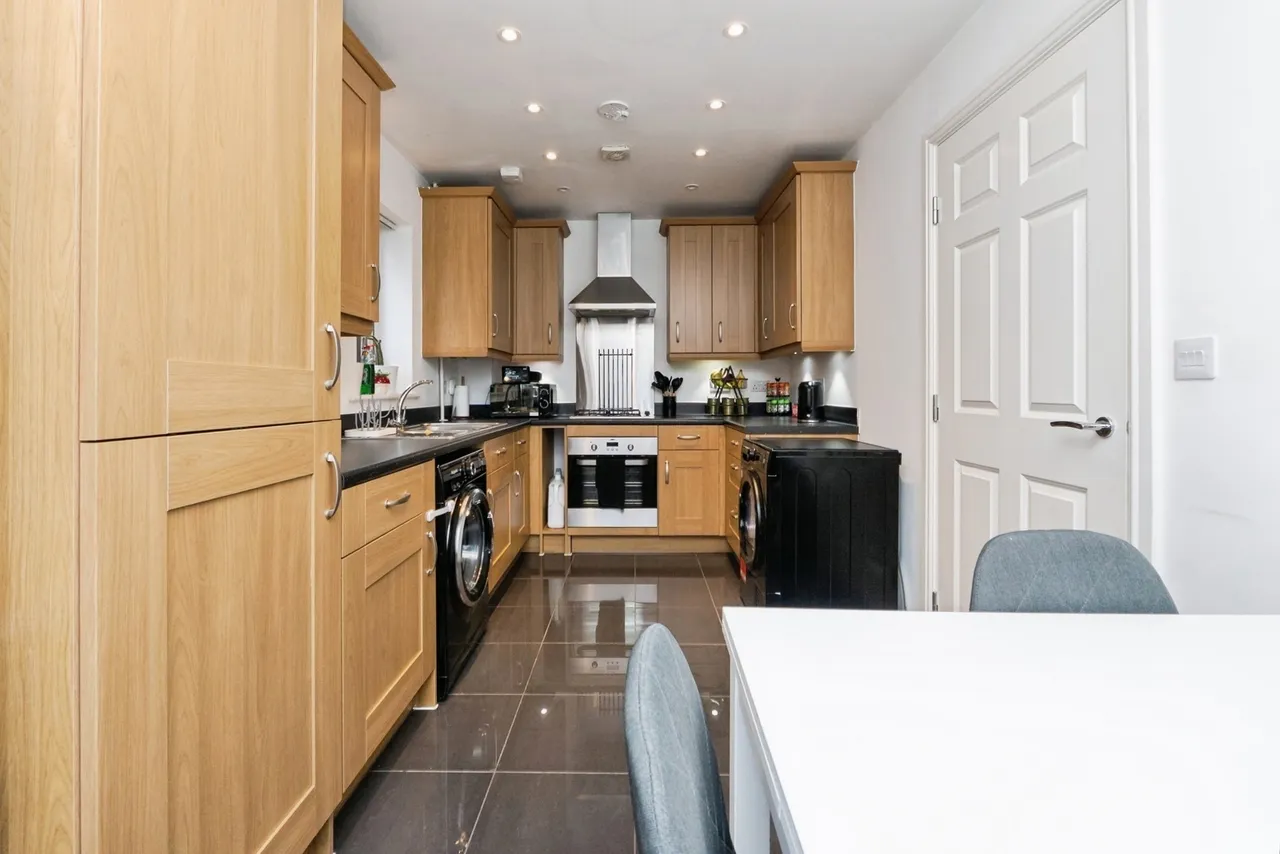 Paignton Square, BRISTOL, Avon, BS4, photo 6