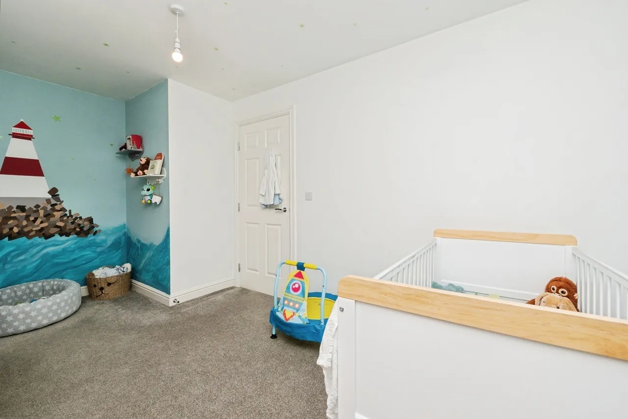 Paignton Square, BRISTOL, Avon, BS4, photo 16