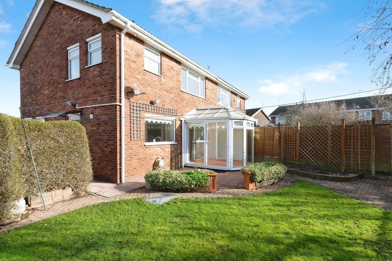 Raphael Drive, Shoeburyness, Southend-on-Sea, Essex, SS3, photo 4