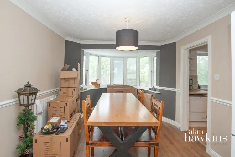Otter Way, Royal Wootton Bassett, SN4, photo 6