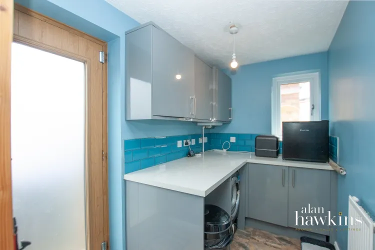Otter Way, Royal Wootton Bassett, SN4, photo 7