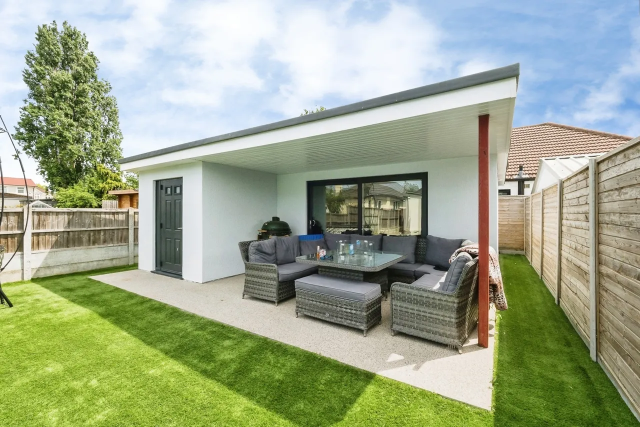 Barton Road, Hornchurch, Essex, RM12, photo 6