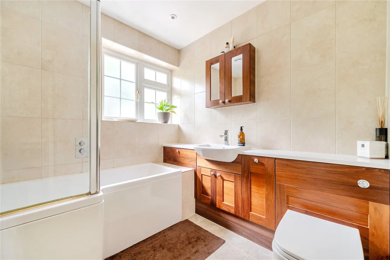Springfield Road, Camberley, Surrey, GU15 1AB, photo 13