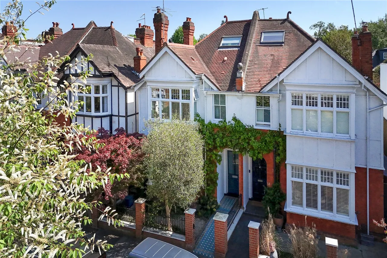 Claremont Road, St Margarets, TW1, photo 19