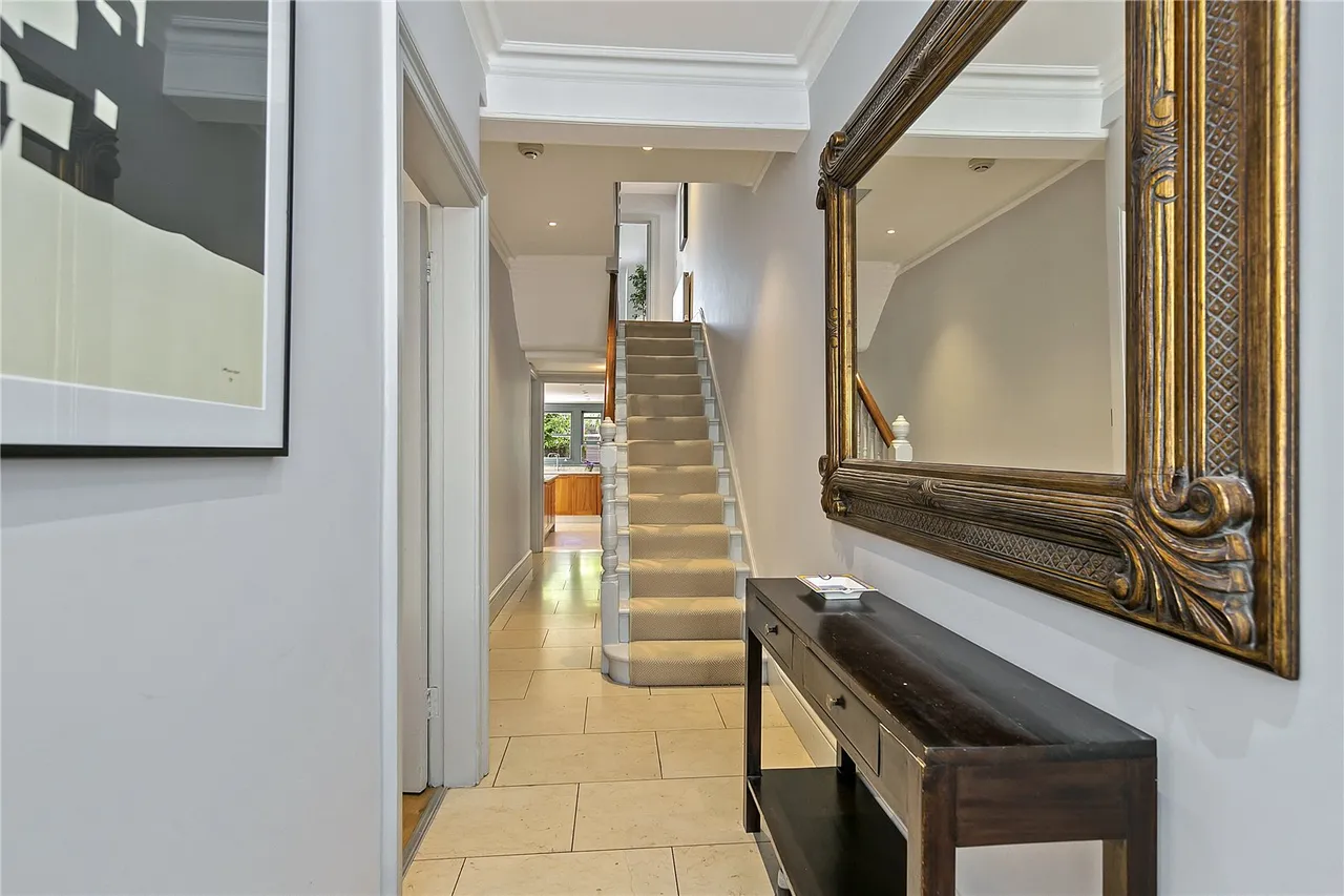 Claremont Road, St Margarets, TW1, photo 14