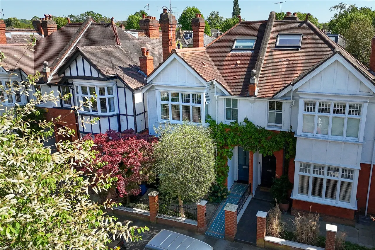 5 bed house for sale, Claremont Road, St Margarets, TW1